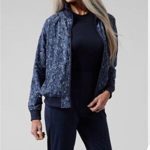 ATHLETA Brooklyn Women’s Track Bomber Jacket Navy Blue
Camo Design Size M